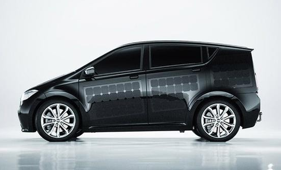 英国大学研究人员开发有机太阳能电池 可用于汽车曲面车身