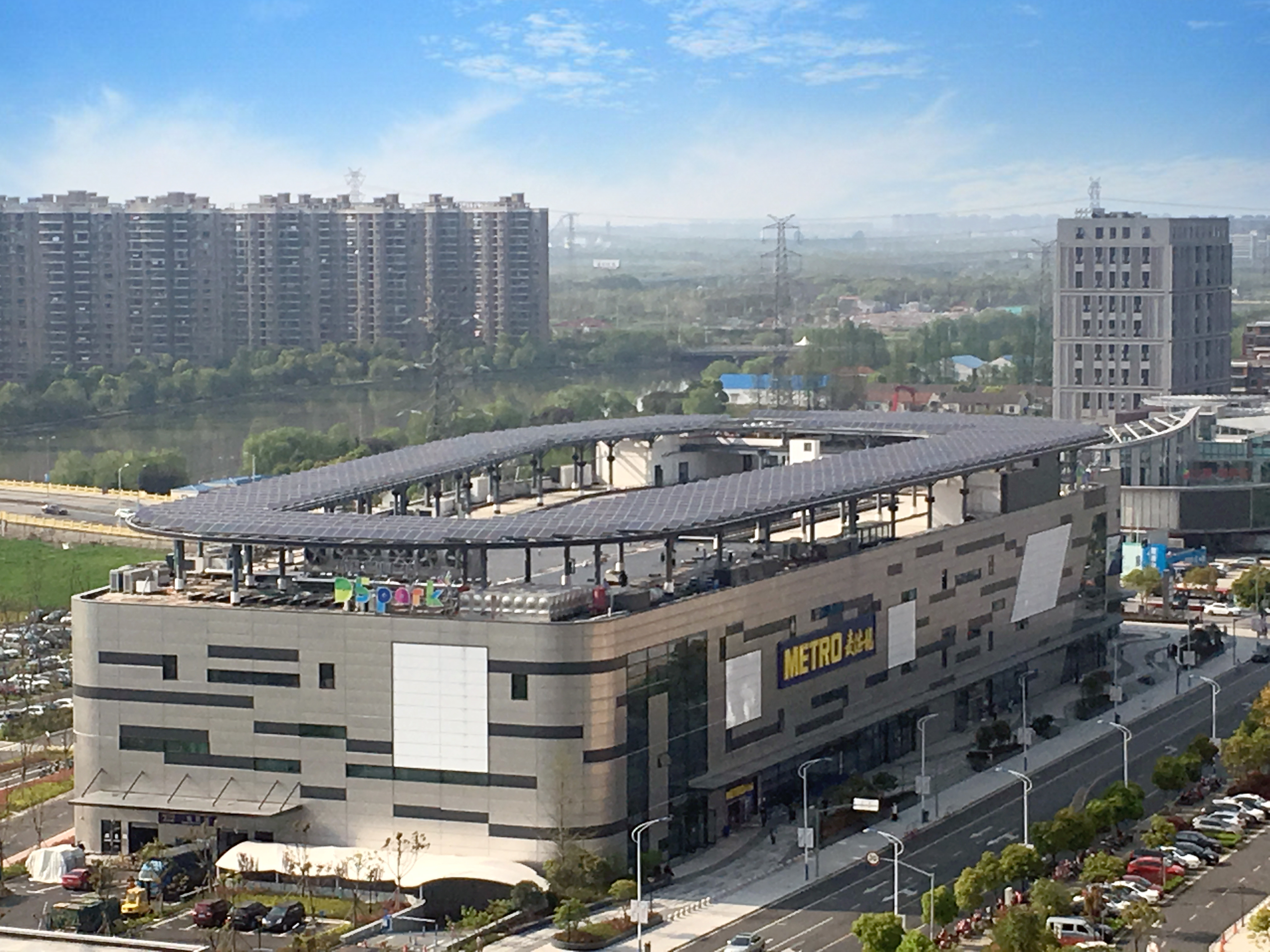 上海松江麦德龙商业中心分布式光伏发电项目